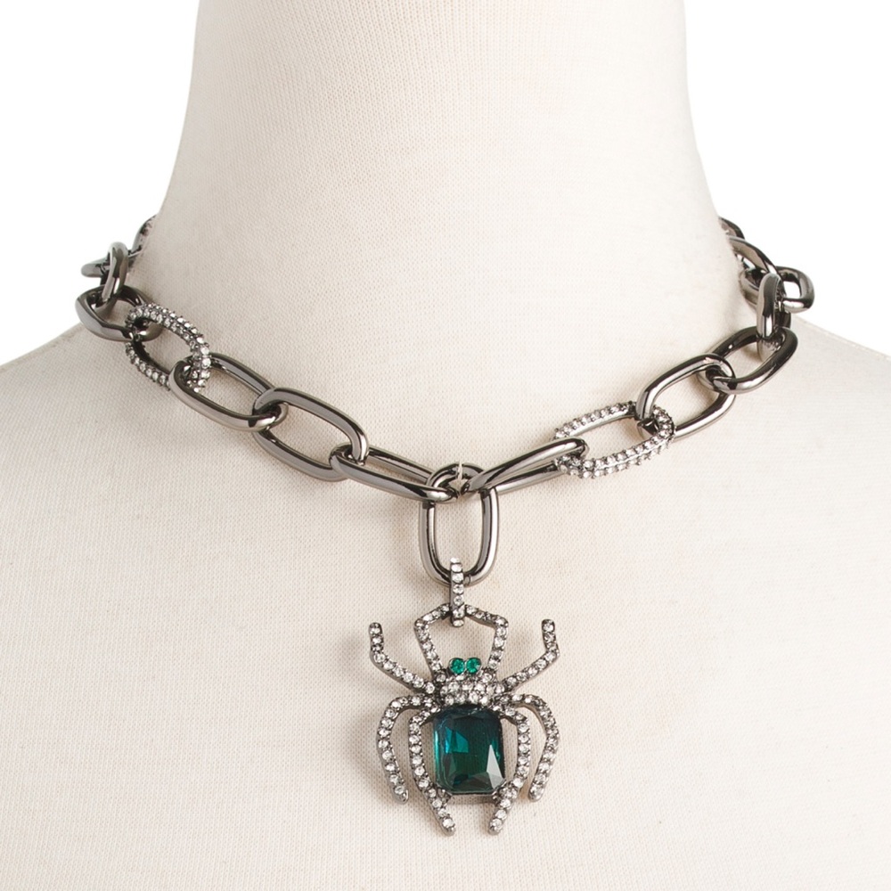 Betsey Johnson Spider pendant necklace